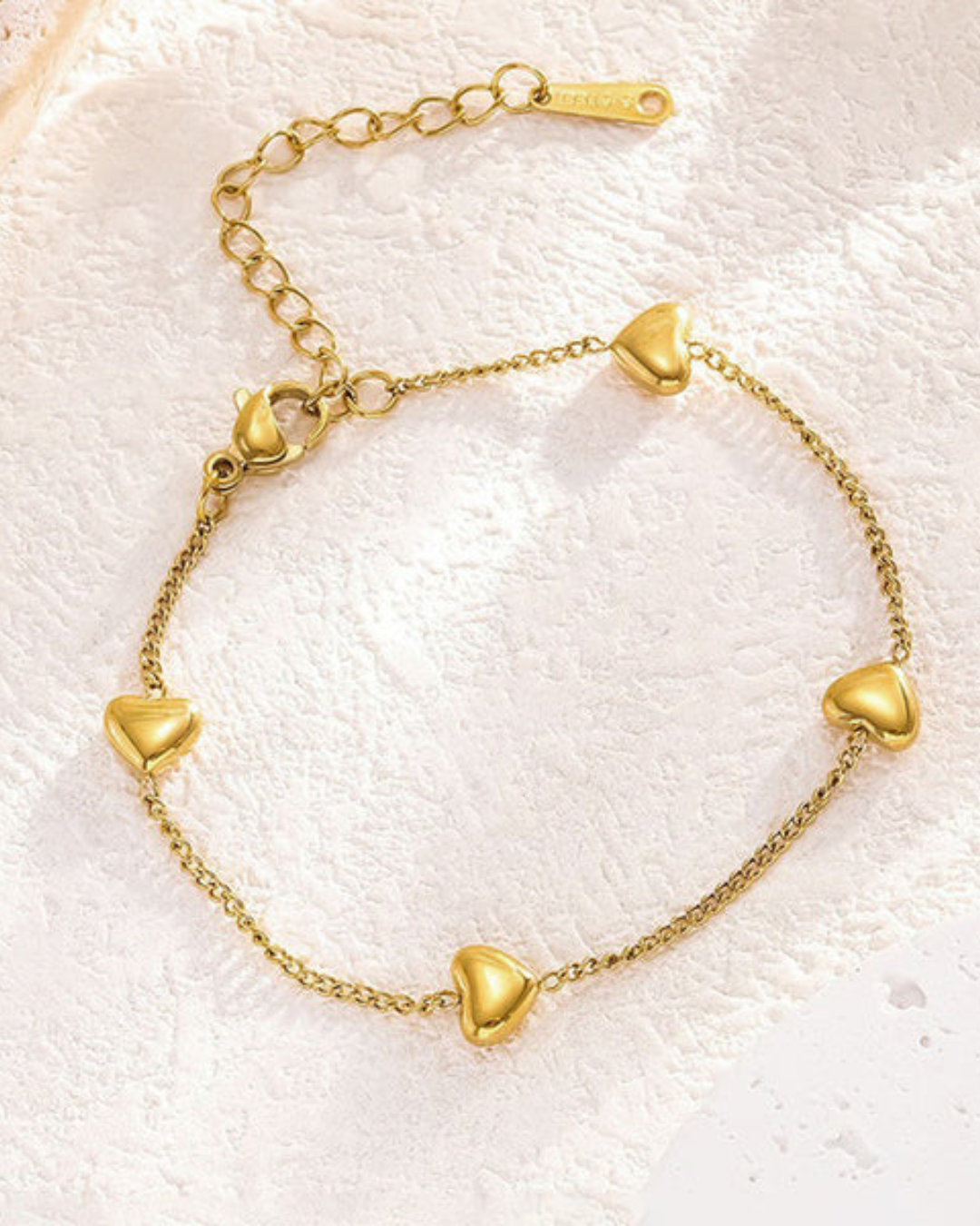 Anti Tarnish Heart themed Bracelet